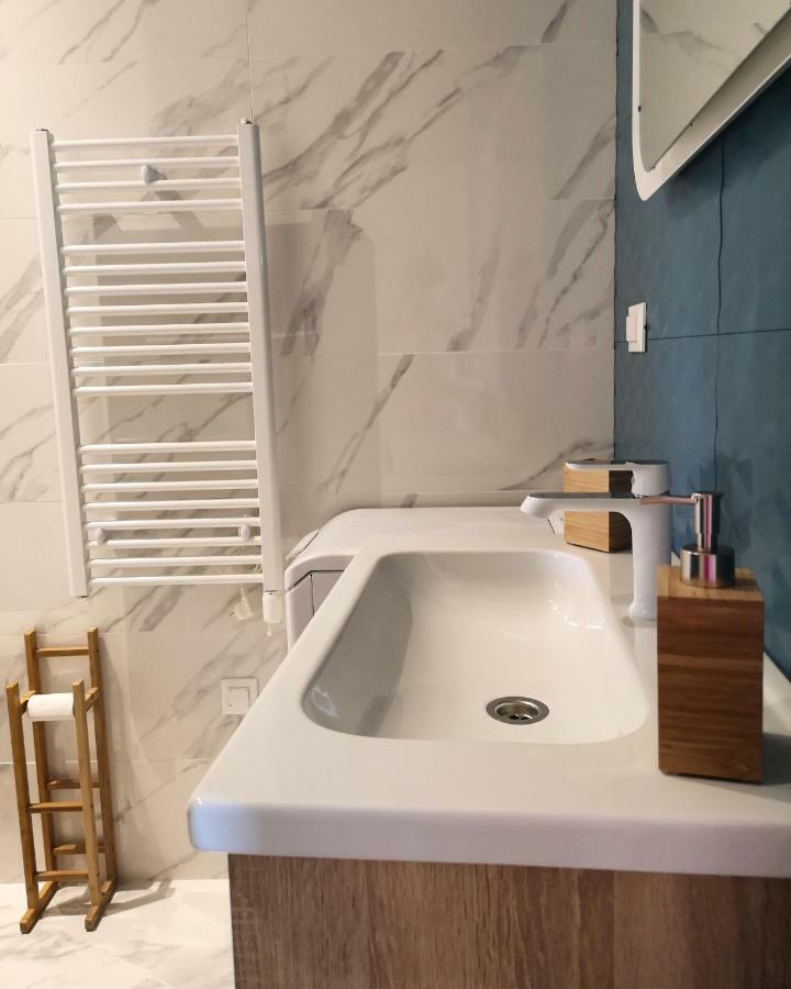 Apartman Michelangelo In The Centar Of Supetar Kültér fotó