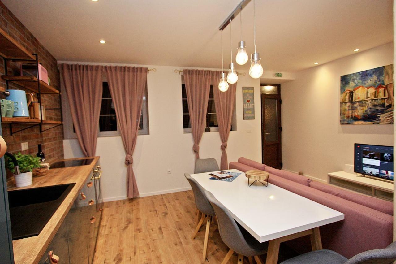 Apartman Michelangelo In The Centar Of Supetar Kültér fotó