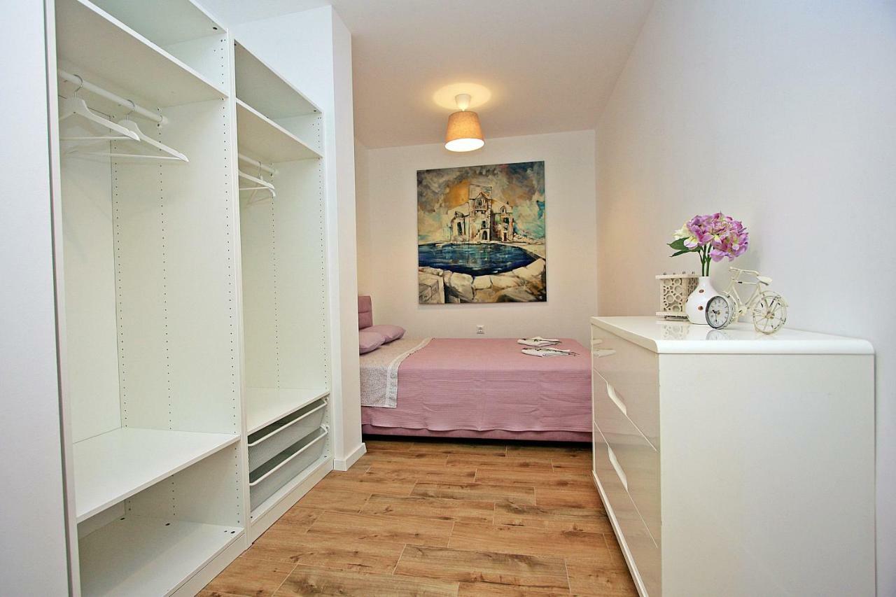 Apartman Michelangelo In The Centar Of Supetar Kültér fotó