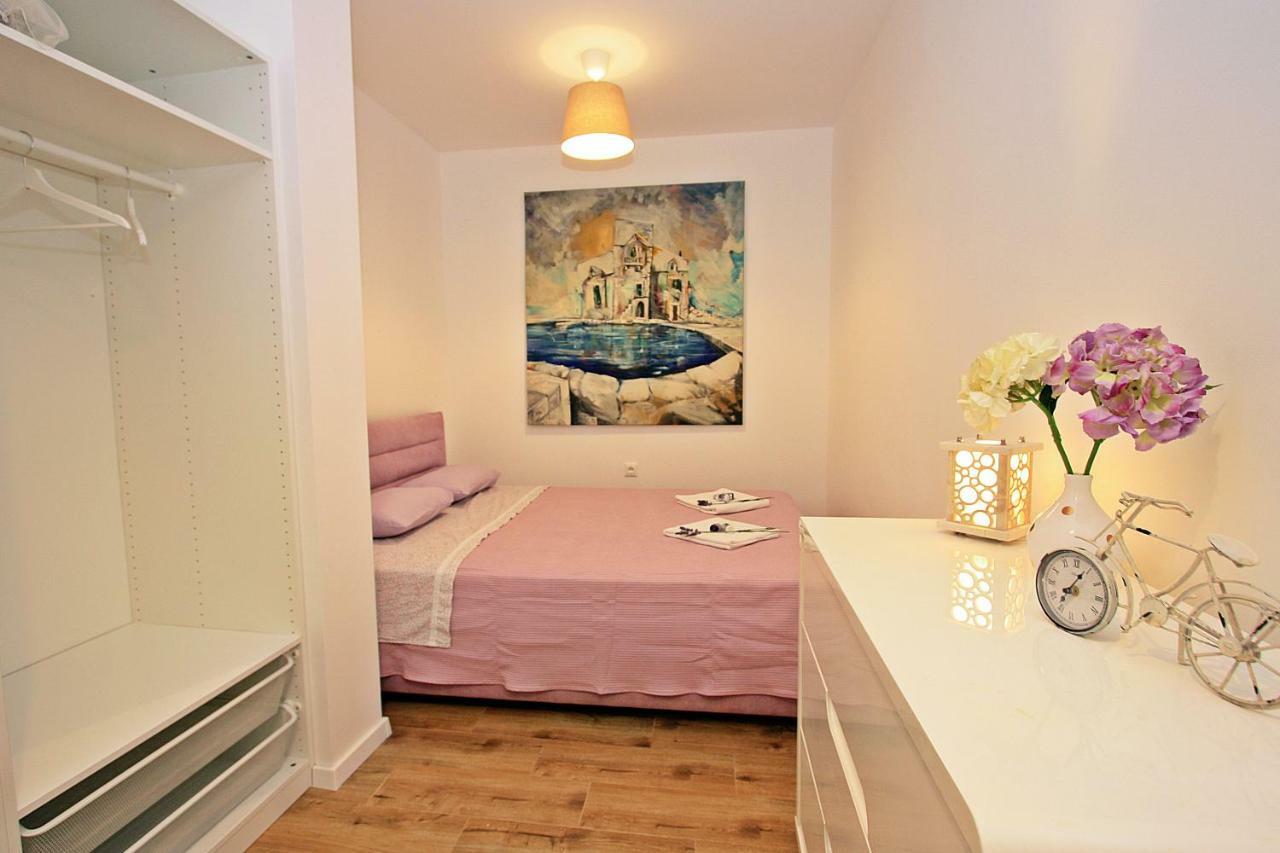 Apartman Michelangelo In The Centar Of Supetar Kültér fotó