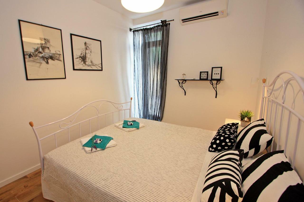 Apartman Michelangelo In The Centar Of Supetar Kültér fotó